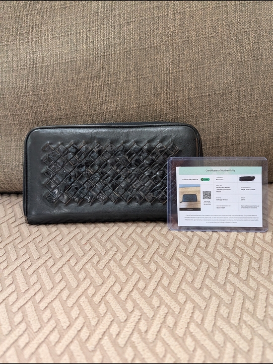 Bottega Veneta Handbags - Bottega Veneta Black Intrecciato Leather Zip Wallet W COA